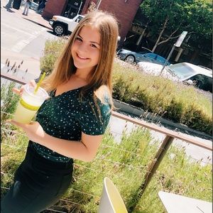 Meet your Posher, Megan